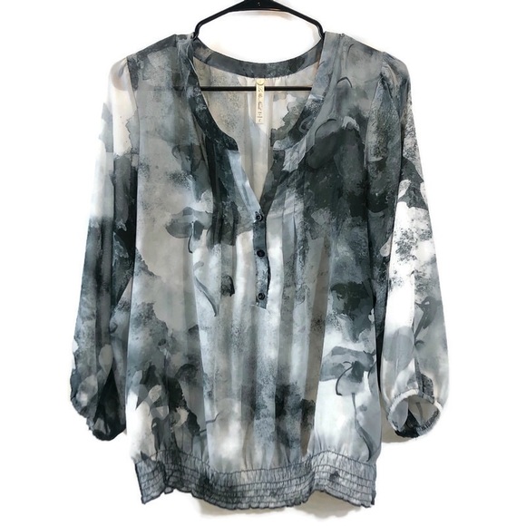 Leo & Nicole Tops - Leo and Nicole Blouse Grey and white